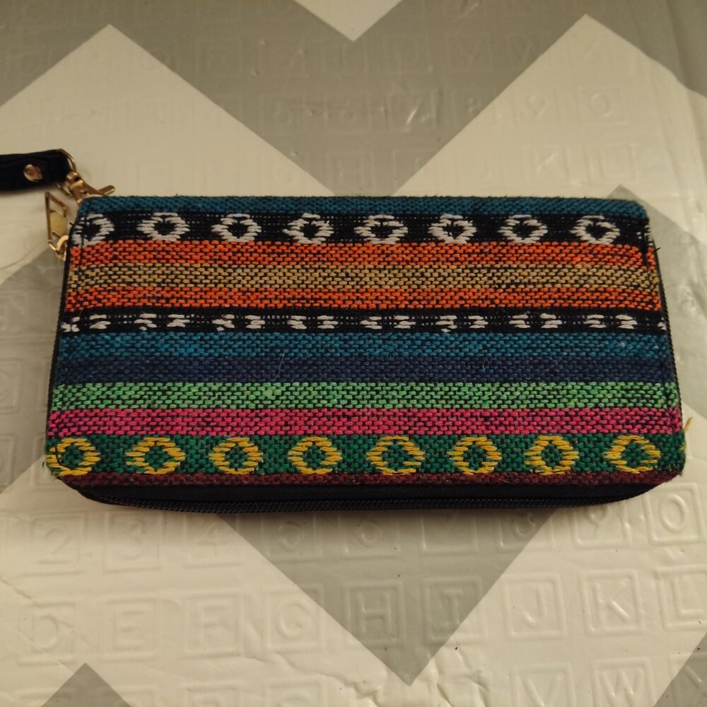 Clutch  Wallet 13 Pockets  Zipper  Multicolored Woven NWOT